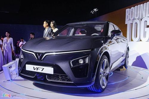 Ngắm VinFast VF 7 - Mẫu SUV lai coupe, cạnh tranh với Toyota Corolla Cross