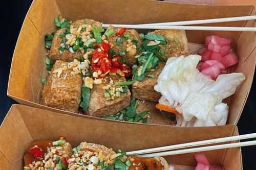 Tiệm đậu hủ nhiều lần dời chỗ vì 'thối không ai chịu nổi'