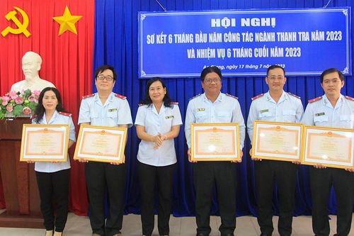 An Giang: Nhiều tập thể, cá nhân được tặng Bằng khen của Tổng Thanh tra Chính phủ