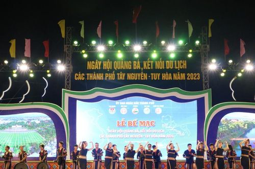Bế mạc Ngày hội Quảng bá, kết nối du lịch các thành phố ở Tây Nguyên với TP. Tuy Hòa