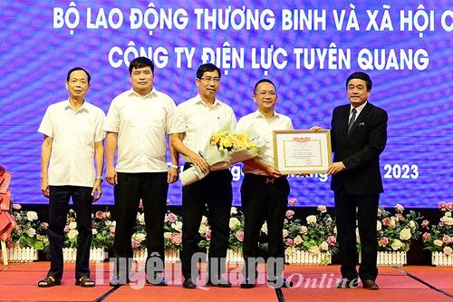 Công ty Điện lực Tuyên Quang cần dự báo, tính toán đầu tư các dự án điện phục phát triển kinh tế - xã hội trên địa bàn tỉnh