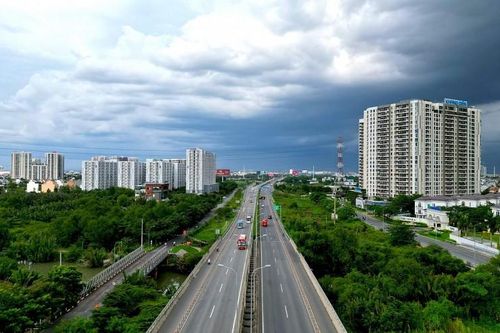 Khi đầu tư công được đẩy mạnh, cổ phiếu nhóm nào được hưởng lợi?