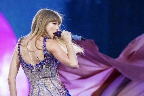 Chuyến lưu diễn của danh ca Taylor Swift khiến Fed chú ý