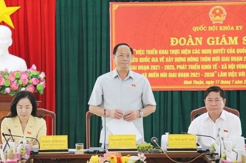 Phó Chủ tịch Quốc hội, Thượng tướng Trần Quang Phương chủ trì làm việc với UBND tỉnh Ninh Thuận về thực hiện các Chương trình mục tiêu quốc gia
