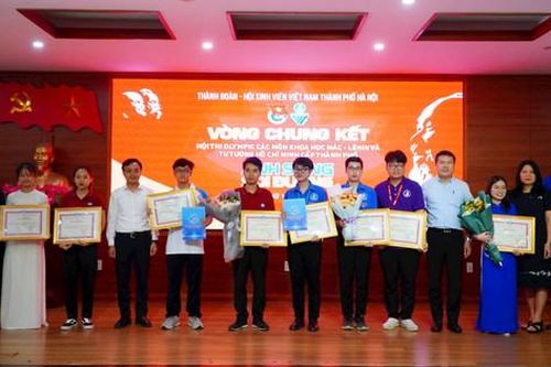 Sinh viên Trường Đại học Thủy lợi giành giải Nhất cuộc thi 'Ánh sáng soi đường' lần thứ V