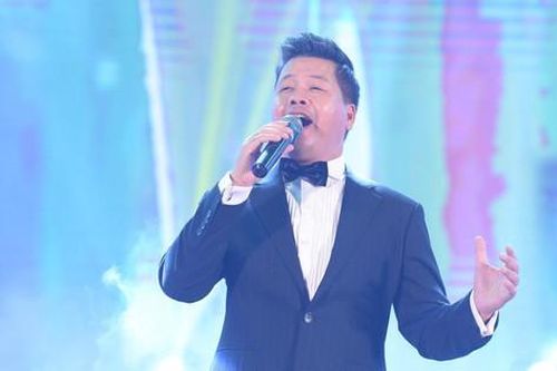 Liveshow 'Tổ quốc gọi tên mình': Đăng Dương hát nhạc cách mạng phong cách trẻ hơn
