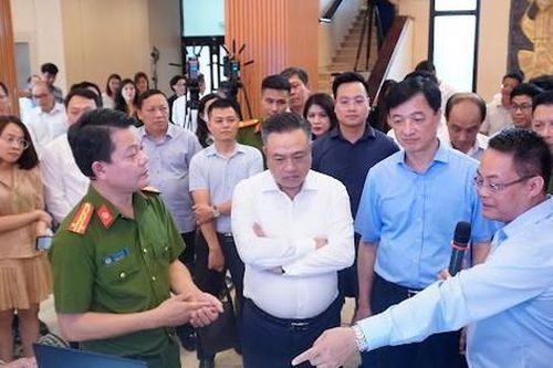 Cam kết, đồng hành cùng Hà Nội chuyển đổi số