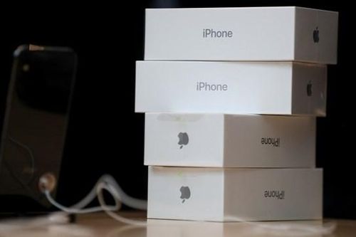 Mẫu iPhone hiếm được bán với giá gần 4.5 tỷ đồng