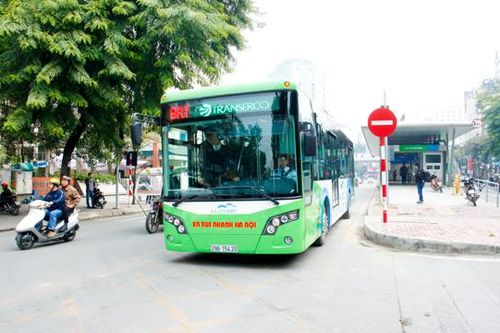 Phải ưu tiên phát triển vận tải công cộng