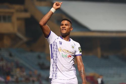 Herlison Caio, ngôi sao mới của Hà Nội vừa lập hat-trick vào lưới Văn Lâm giỏi thế nào?