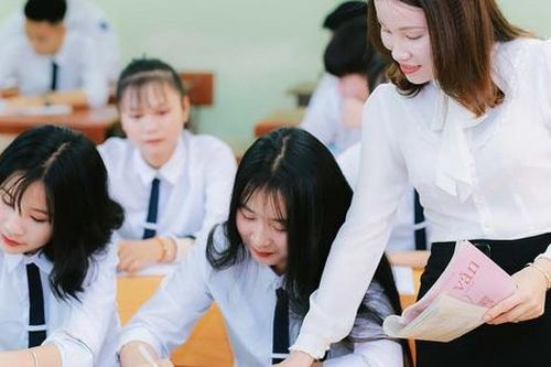 TUYỂN SINH ĐẠI HỌC NĂM 2023: Một loạt ngành được miễn, giảm học phí