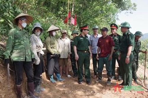 Sư đoàn 355 (Quân khu 2): Kiểm tra hành quân dã ngoại kết hợp làm công tác dân vận