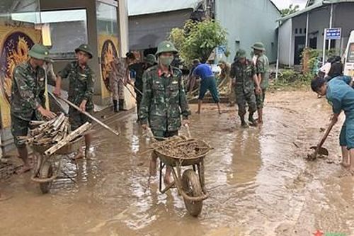 Huyện Sa Thầy (tỉnh Kon Tum) di dời hàng chục hộ dân đến nơi an toàn