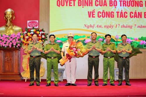 Phó giám đốc Học viện Cảnh sát nhân dân giữ chức Phó giám đốc Công an tỉnh Nghệ An