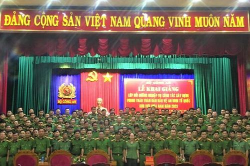 Bồi dưỡng nghiệp vụ công tác phong trào bảo vệ an ninh Tổ quốc