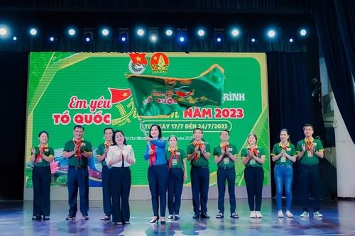 Khởi động hành trình 'Em yêu tổ quốc Việt Nam' năm 2023