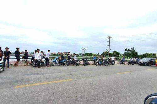 Hải Dương: Nữ sinh bỏ nhà đi, nghi nhảy cầu Xe tự tử