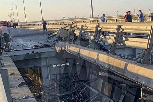 Phòng thủ Nga vắng bóng khi cầu Kerch bị tấn công?