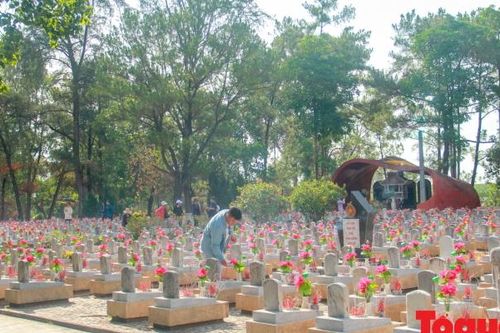 Hội Nhà báo Việt Nam với chuỗi hoạt động về nguồn 'Thắp sáng ngọn lửa tri ân'
