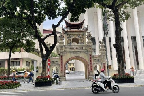 Điều ít ai biết về Cổng Trại Bảo An binh 'độc nhất' trên phố Hàng Bài