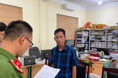Khởi tố Phó phòng kinh tế hạ tầng 1 huyện ở Cao Bằng
