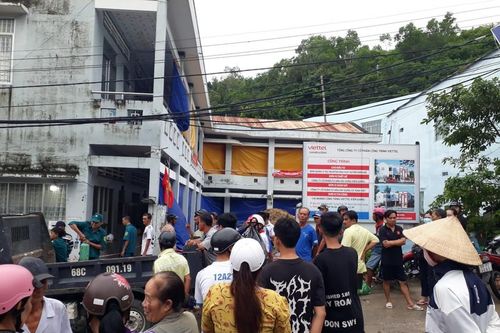 Bão số 1 làm sập mái che ở bến cảng ở Kiên Giang, một người tử vong