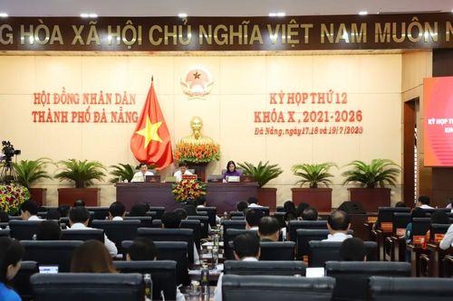 Thành phố du lịch nhưng 'thiếu bãi đỗ xe', Đà Nẵng họp tìm giải pháp
