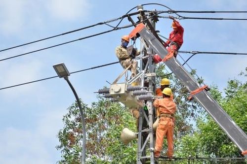 Một số lưu ý về an toàn điện khi mưa bão, ngập lụt
