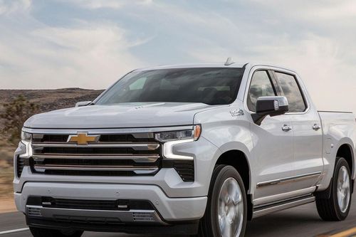 Top 10 nhà sản xuất ô tô bán chạy tại Mỹ: GM tiếp tục đánh bại Toyota