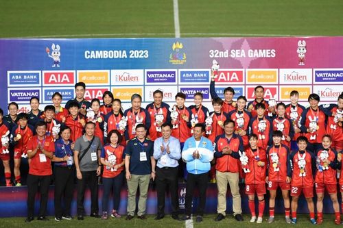 Bia Saigon tài trợ độc quyền phim tài liệu cổ vũ Tuyển Bóng đá nữ Việt Nam