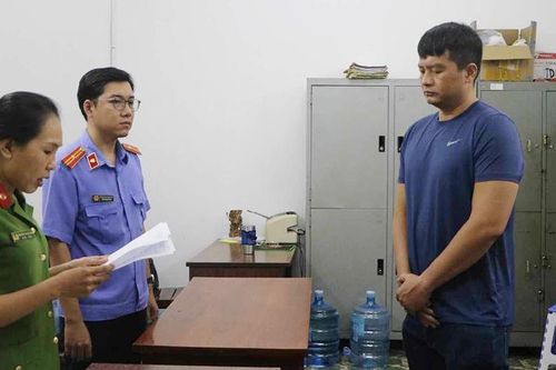 Khởi tố người hành hung bác sĩ ở TP.HCM