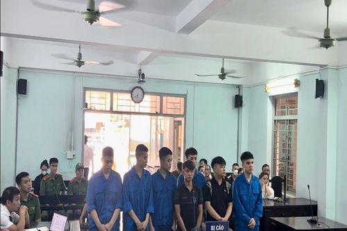 Xét xử nhóm thanh niên chuẩn bị hung khí nhằm gây thương tích cho người khác
