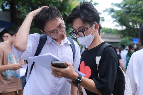 'Choáng' với điểm thi Tốt nghiệp THPT môn Giáo dục công dân