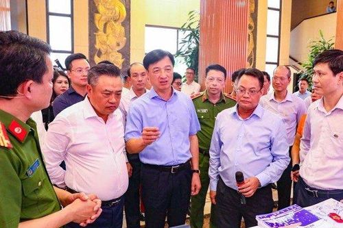Chủ tịch Hà Nội: Còn 'khoán trắng' cho cán bộ tin học thì còn thất bại