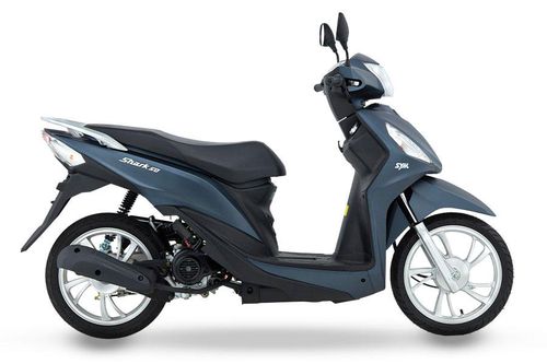 Cận cảnh xe tay ga giá 24,5 triệu đồng tại Việt Nam