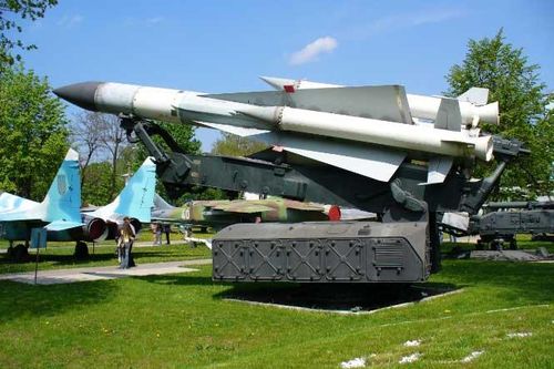 Tên lửa phòng không S-200 có thể trở thành vũ khí tấn công mặt đất?