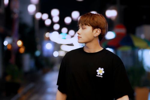 Roy Nguyễn bắt tay cùng ekip từng làm MV cho DBSK, TWICE,...
