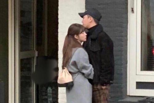 Bạn gái tin đồn của Seungri tiết lộ về chuyện hôn nhân