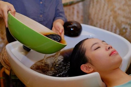 Được mệnh danh là 'vua của các loại thảo mộc', ngải cứu sau khi phơi khô có 4 tác dụng thần kỳ