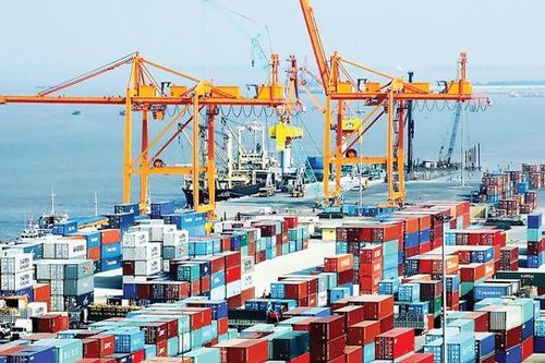 Làm gì để duy trì thành tích xuất khẩu?