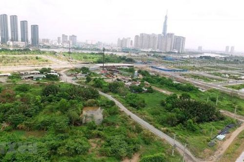Hà Nội xem xét gia hạn sử dụng đất 21 tháng cho các dự án bị ảnh hưởng bởi Covid-19