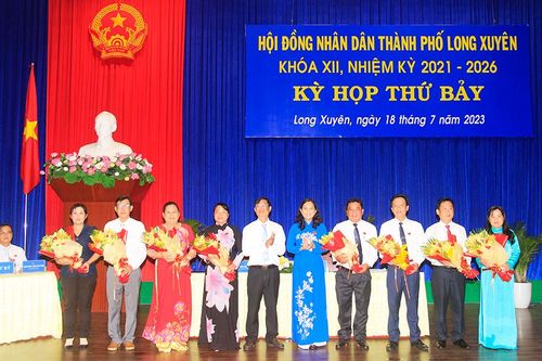 Kỳ họp thứ 7 HĐND TP. Long Xuyên, khóa XII thông qua 9 nghị quyết quan trọng