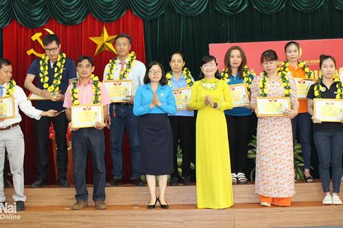 Tuyên dương 75 đoàn viên Công đoàn tiêu biểu năm 2023