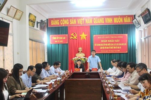 Đoàn khảo sát của Ban Tổ chức Trung ương làm việc với Ban Tổ chức Tỉnh ủy Gia Lai