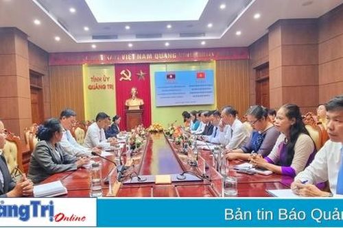 Hội đàm giữa đoàn đại biểu Ban Tuyên giáo Tỉnh ủy Quảng Trị và Ban Tuyên huấn tỉnh Savannakhet