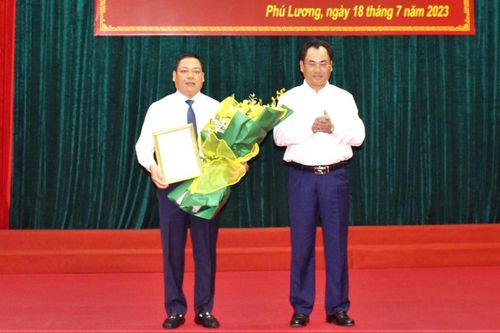 Luân chuyển, chỉ định Phó Bí thư Huyện ủy Phú Lương