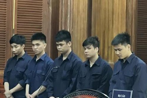 Truy sát người từ mâu thuẫn nẹt pô xe, nhóm thanh niên lãnh án thích đáng