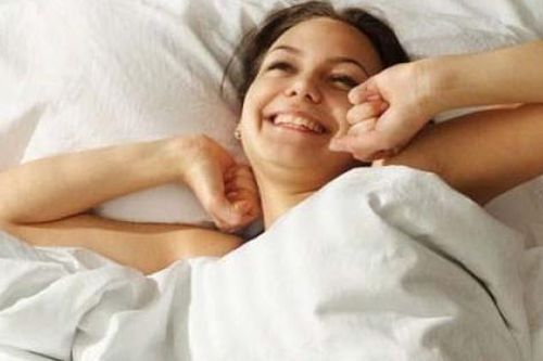 Thói quen buổi sáng giúp bạn sở hữu làn da không có 'đối thủ'