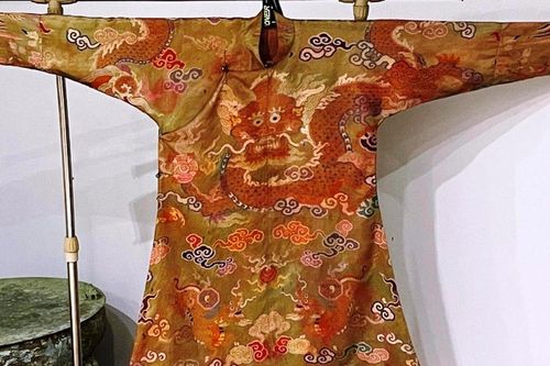 Những hiện vật vô giá thời Cần Vương (kỳ 3): Triều phục Cần Vương - Dù trong rừng vẫn phải đàng hoàng!