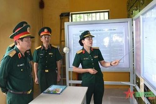 Thượng tướng Lê Huy Vịnh kiểm tra Kho K899